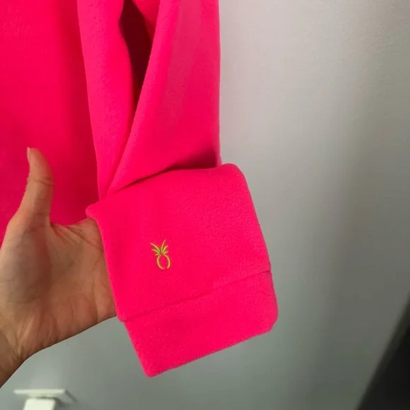 Dudley Stephens Medium Vello Fleece Park Slope Turtleneck Pullover Neon Pink - Picture 7 of 9